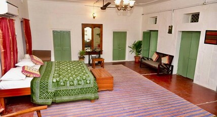 Heritage Home Near Ghat & Temple Room Type - Heritage Home Near Ghat & Temple