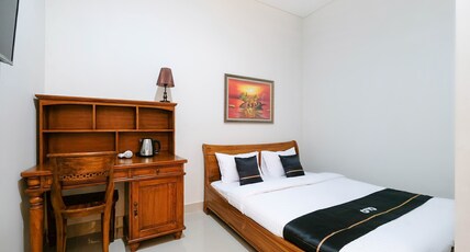 Collection O 3468 Ndalem Gusti Ayu Room Type - Indonesia Deluxe Double