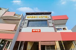 Hotel O Green
