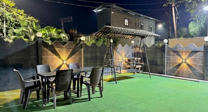 Tranquil 3Bhk with Artificial Cricket Lawn Area Room Type - Tranquil 3Bhk with Artificial Cricket Lawn Area
