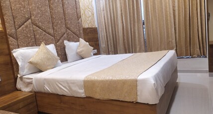 Hotel Hill Inn Room Type - Deluxe AC Room