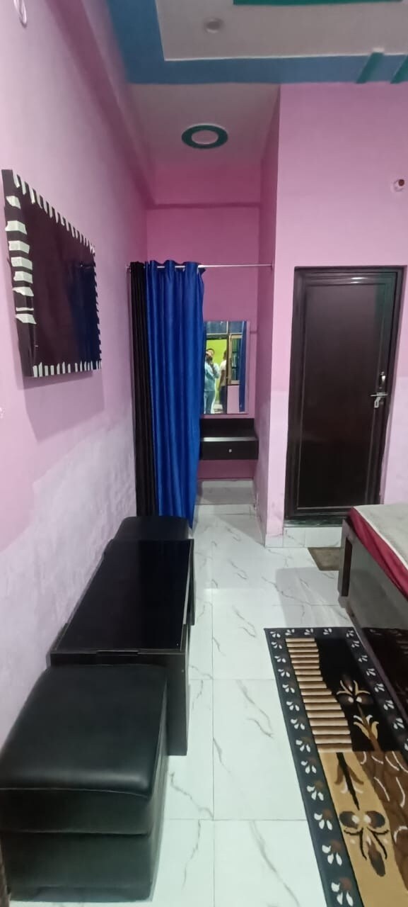 Shanti Homestay - Tap to explore photos