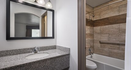 Aiden by Best Western @ Austin City Hotel Room Type - 1 Queen Bed, Non-Smoking, Exterior Entrance, Microwave And Refrigerator, Wi-Fi, Full Breakfast Aiden by Best Western @ Austin City Hotel Room Type - 1 Queen Bed, Non-Smoking, Exterior Entrance, Microwave And Refrigerator, Wi-Fi, Full Breakfast