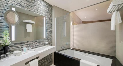 Pearl Rotana Capital Centre Room Type - High Floor Room  - King Bed