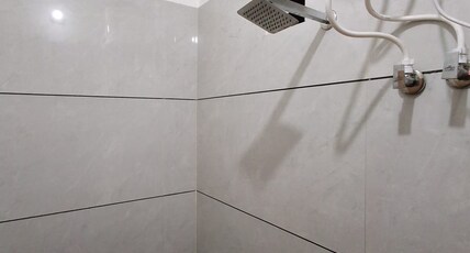 Kirat Homestay Room Type - Double Bedroom (Non Ac)