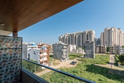 Vaneen Stay Premium Comfort Best Experience