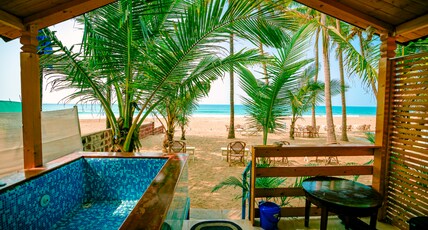 The Titos Orange Sky Agonda Beach Resort Room Type - Seaview Room with bathtub
