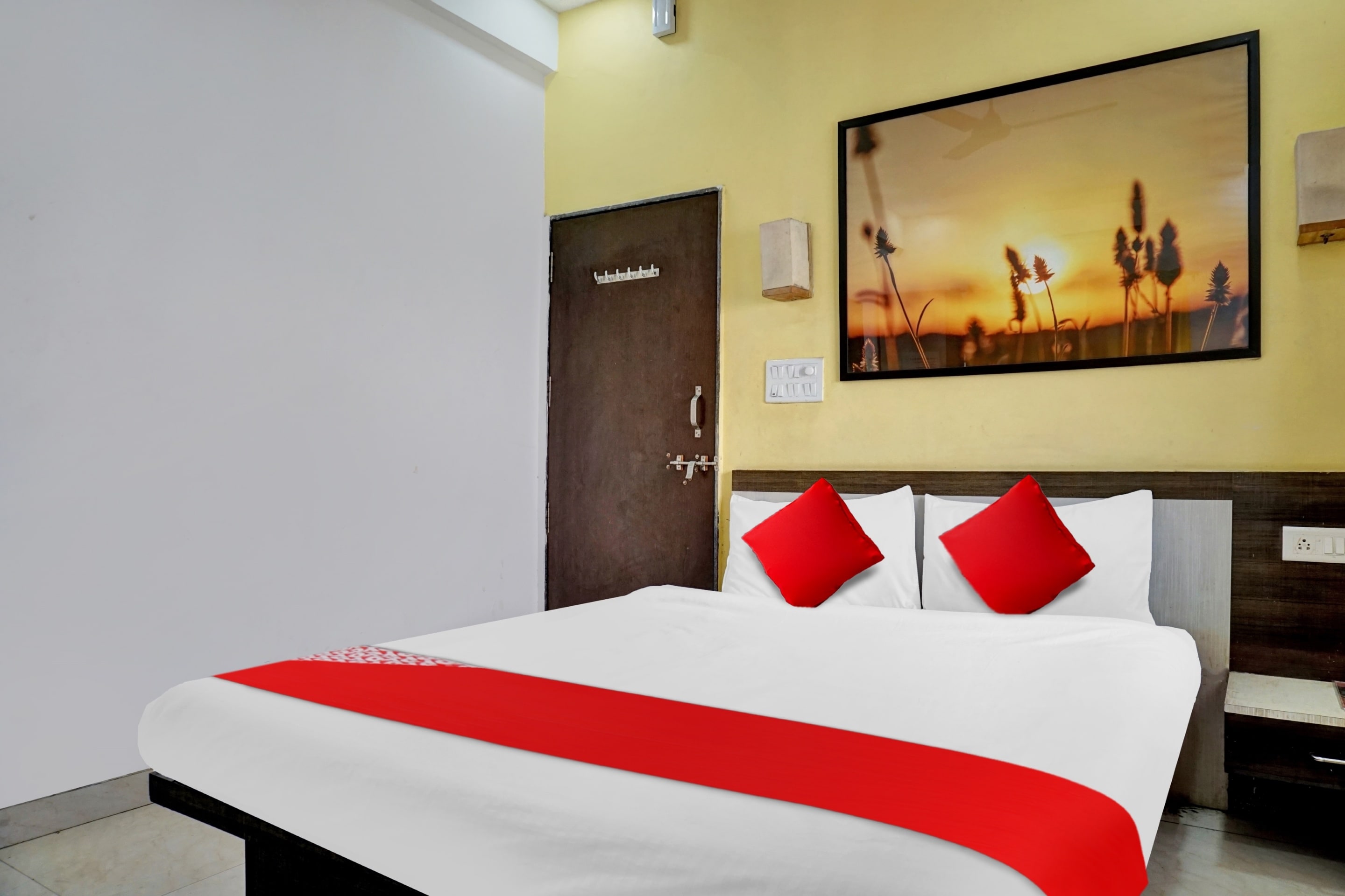 Hotel O Pimpri Stays - Tap to explore photos