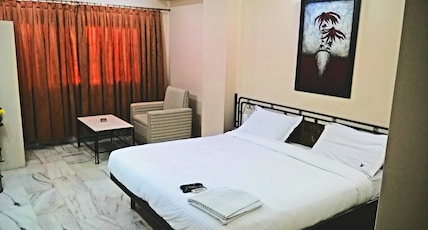 Hotel Vrandavan Room Type - Vrandavan Deluxe Hotel Vrandavan Room Type - Vrandavan Deluxe
