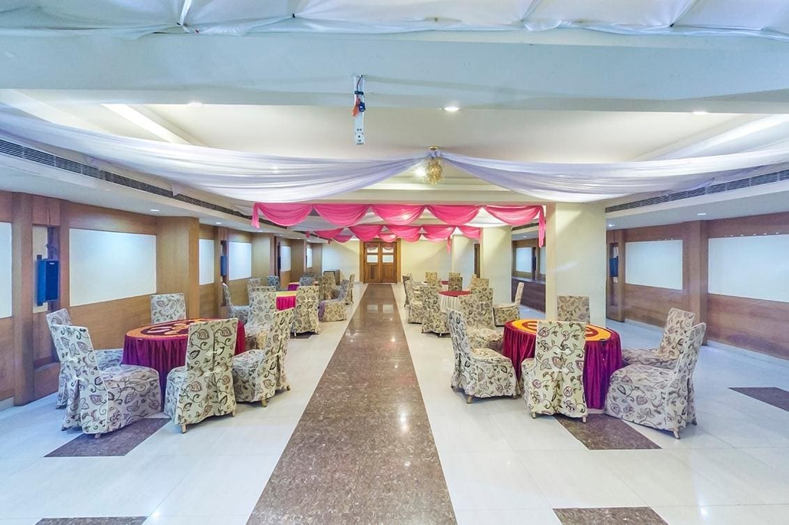 Hotel Athidhi Grand - Tap to explore photos
