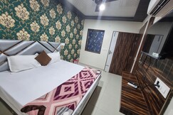 Hotel Shanti Grand Inn