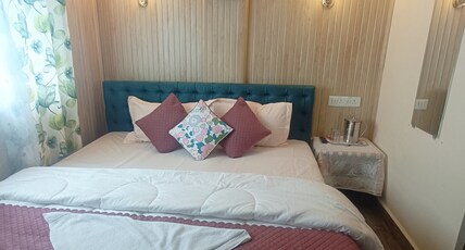Maithili Divine Stay Room Type - Bedroom 106 suit small cosy room 