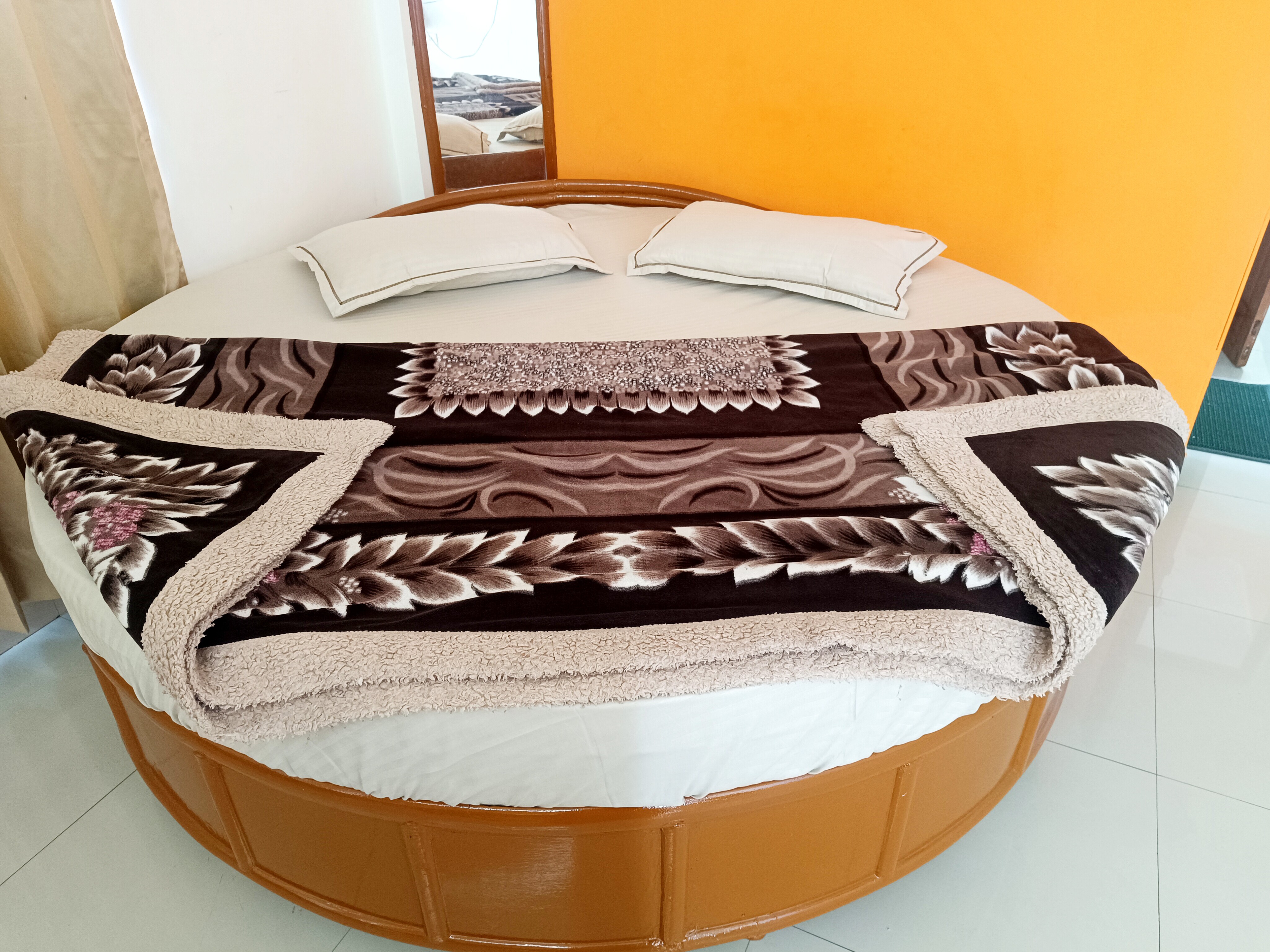 Hotel Sheetal Valley - Tap to explore photos