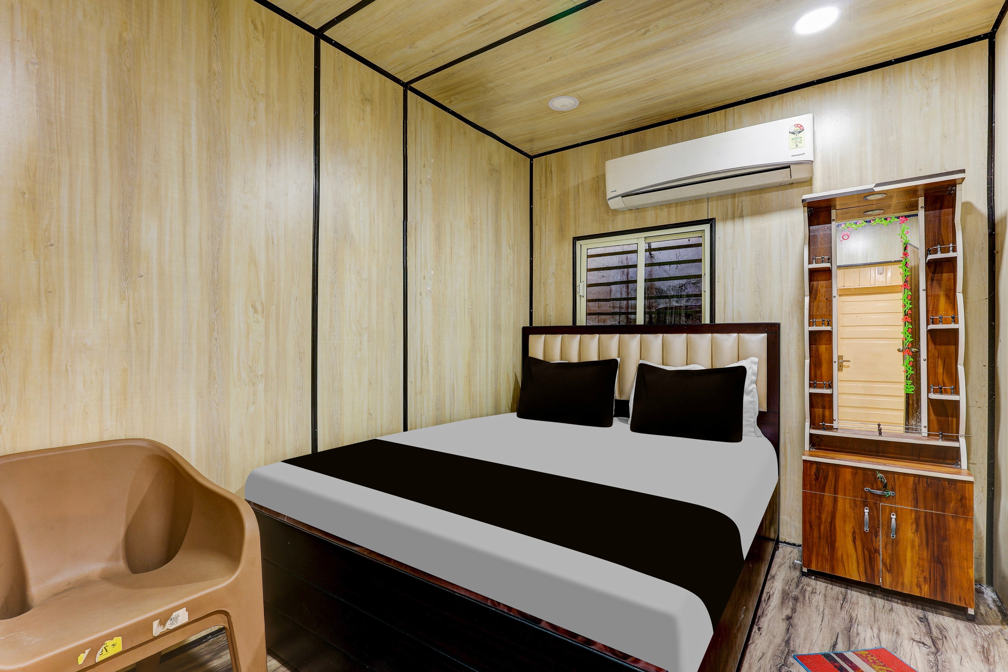 Hotel O Relax - Tap to explore photos