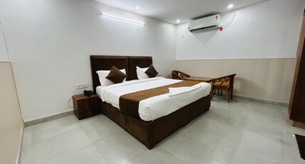 Belle Vista Regency Greater Noida Room Type - Deluxe Room