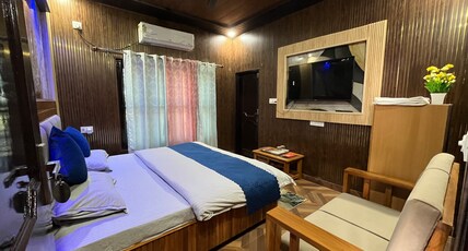 Magic Restaurant Hotel Room Type - Cozy Standard Room with Mountain View