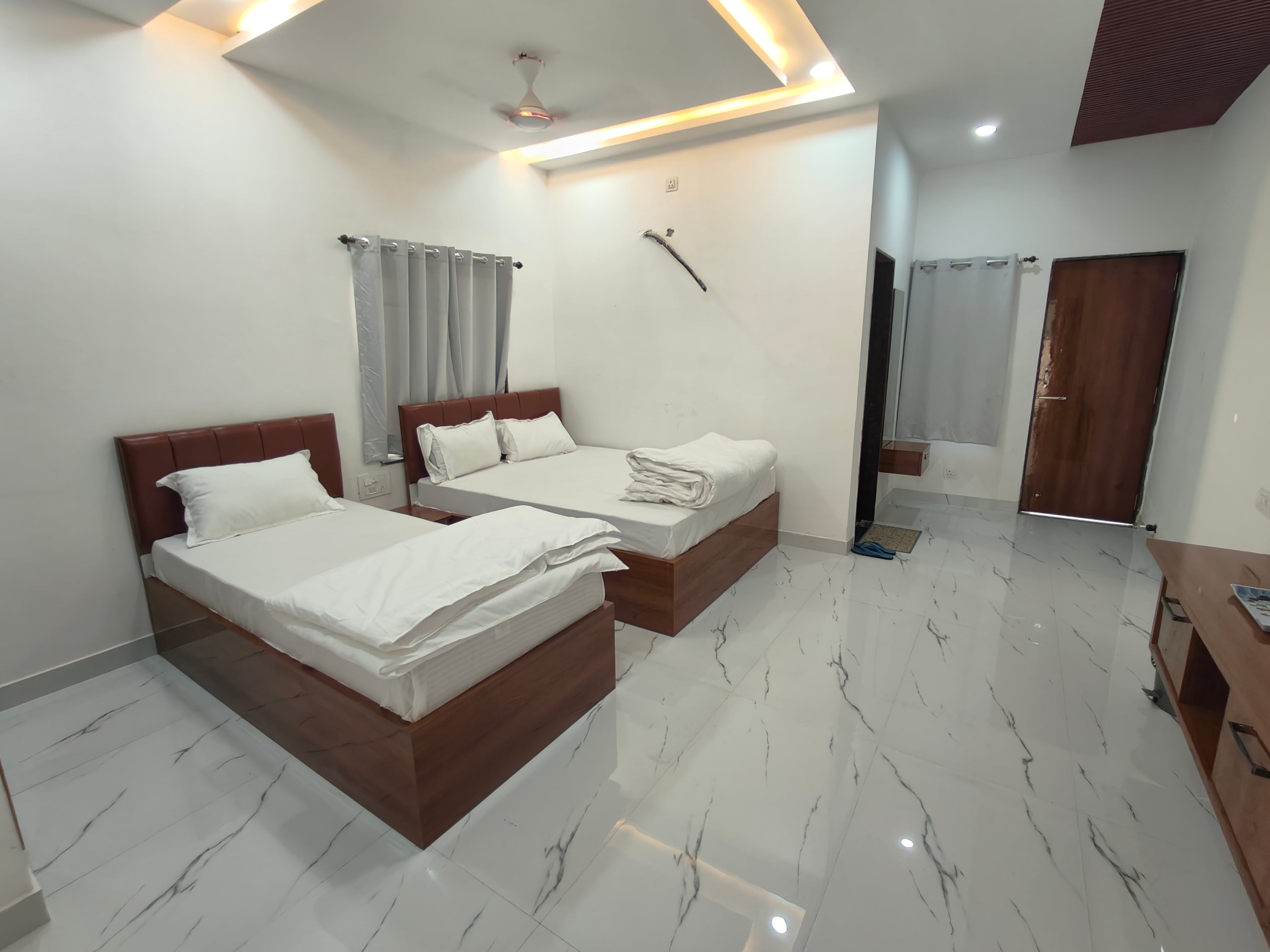 Hotel Deep Nisha - Tap to explore photos