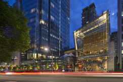 Shangri-La Hotel, Toronto