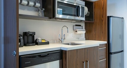 Home2 Suites by Hilton West Edmonton, Alberta, Canada Room Type - 2QN BEDS STUDIO NO SOFABED