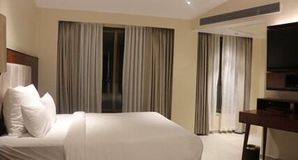 The Crown Goa Room Type - Premium Superior King Room