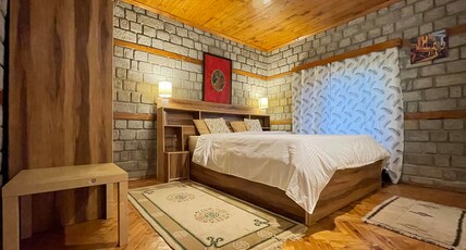 The Oak Hurst Room Type - The Oak Hurst