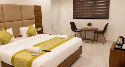 A Star Gold Near Yashobhoomi Room Type - Deluxe Room A Star Gold Near Yashobhoomi Room Type - Deluxe Room