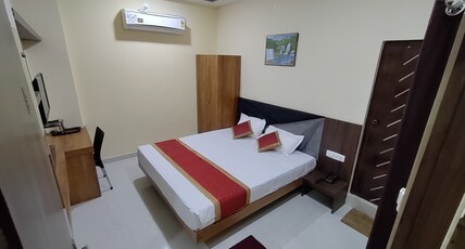 Hotel Mayur Room Type - Deluxe Room
