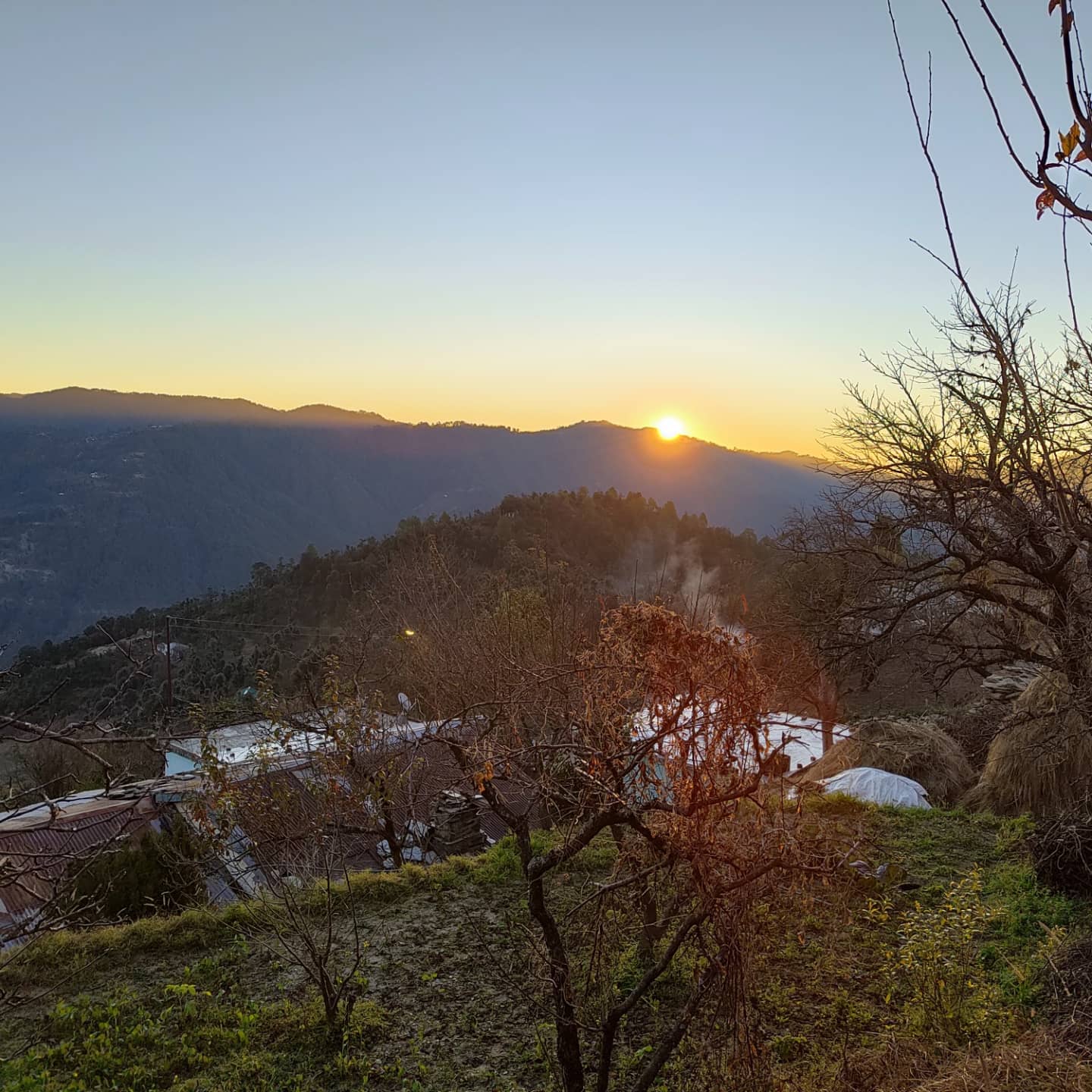 Diwan Lodge | Mountain-view Rooms - Tap to explore photos