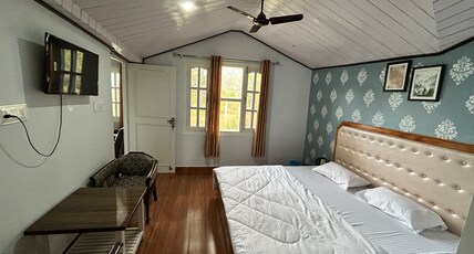 Hill Side Inn Room Type - Premium Room 1