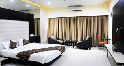 New Regal Palace Room Type - Family Room
