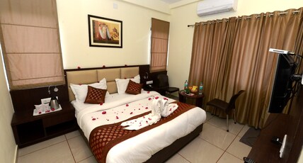 Hotel Sanobar Room Type - Deluxe Room