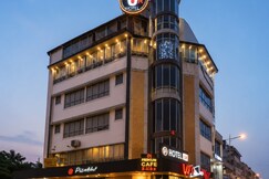 Hotel UR (Near Prayagraj Junction)