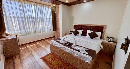 Govindam Royal Stay Room Type - Suite Room