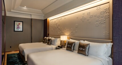 Imperial Lexis Kuala Lumpur Room Type - Premium Pool Suite - Twin King Imperial Lexis Kuala Lumpur Room Type - Premium Pool Suite - Twin King