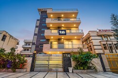 FabHotel VR Stay - Nr. Huda City Centre Gurugram