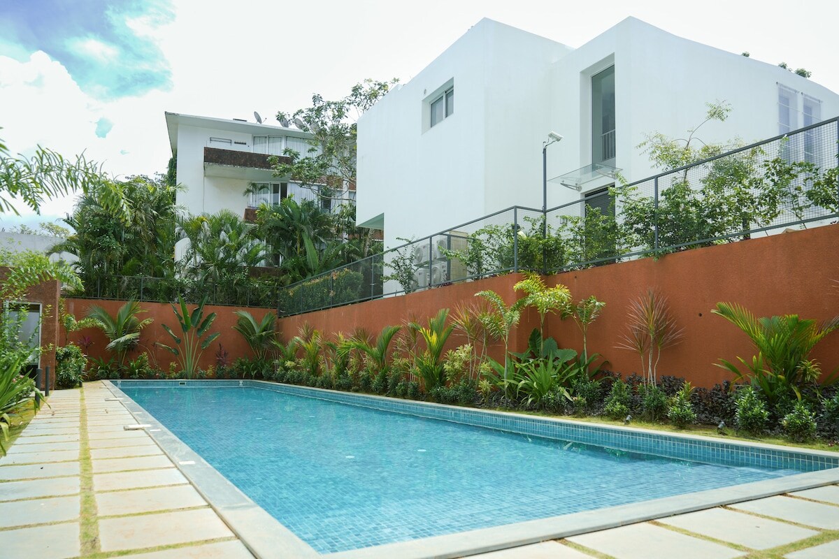 ElVolar Bright Contemporary 2BHK Apartment (03) - Tap to explore photos