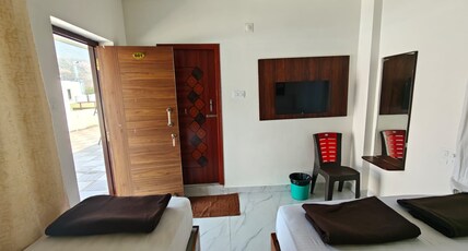 Sree Balaji Grand Room Type - 3 PAC luxury bed room
