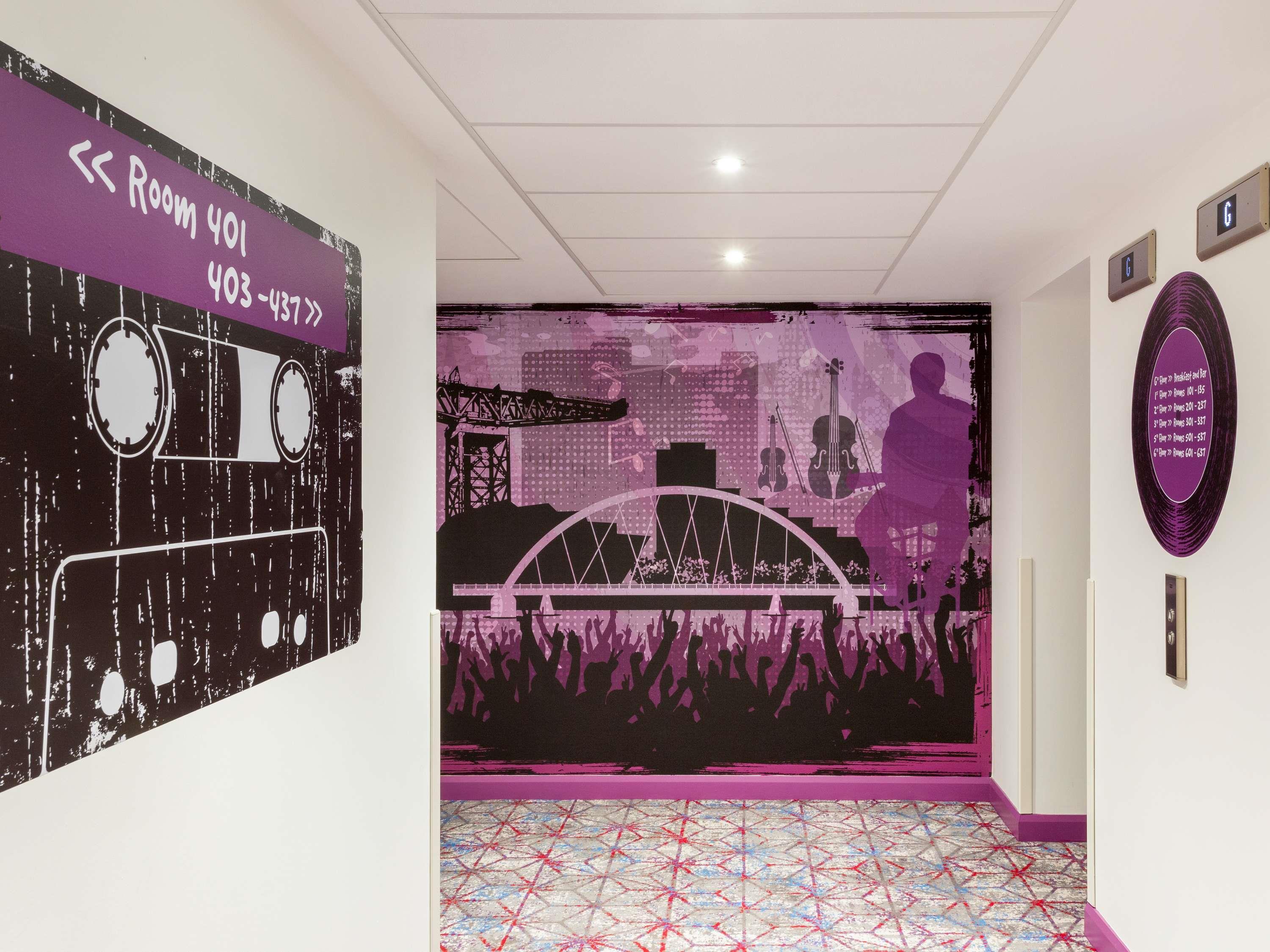 Ibis Styles Glasgow Central - Tap to explore photos