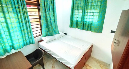 Pleasant Homes Room Type - Standard Double Room - Non AC