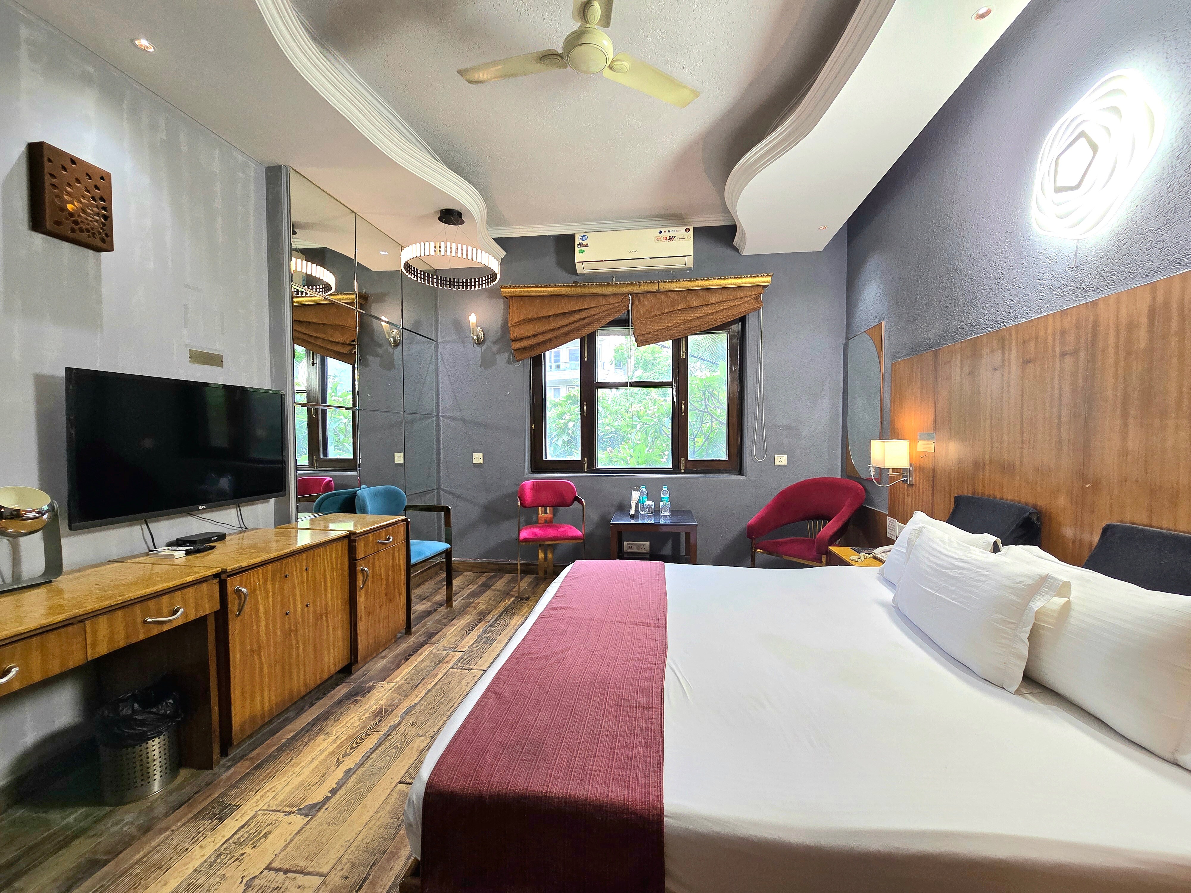 HOTEL ROYAL CASTLE GRAND ,C R PARK - Tap to explore photos