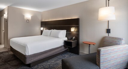 Holiday Inn Express Corydon, an IHG Hotel Room Type - 1 King Standard