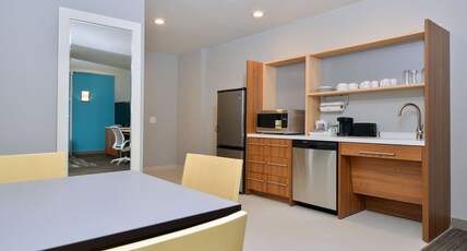 Home2Suites by Hilton Dupont Room Type - 1KG HEARING ACC STUDIO NS