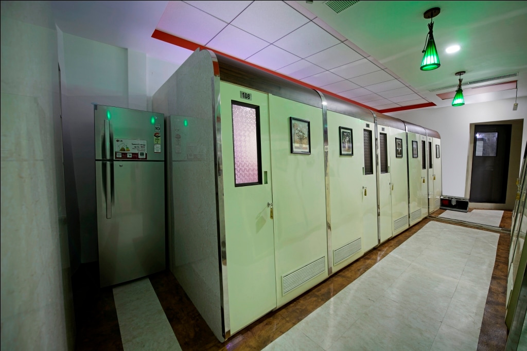 A1 REST HOUSE Dadar Station E - Tap to explore photos