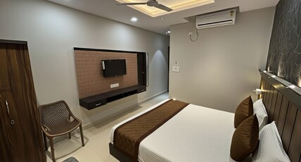 The Samsara Hotel by Zookstay Room Type - Superior AC Room The Samsara Hotel by Zookstay Room Type - Superior AC Room