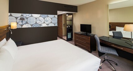 Crowne Plaza Hotel Glasgow Room Type - 1 Queen Standard