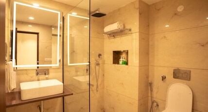 MadhvM by the Ganges Room Type - PREMIER GANGA VIEW ROOM WITH BALCONY