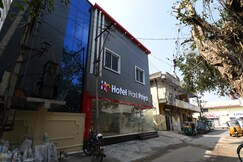 Hotel Hari Priya