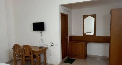 Riverwalk Hotel Room Type - Deluxe double AC Room