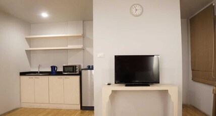OYO 75659 Palette The One Residence Hotel Room Type - Superior Double