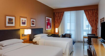 Four Points By Sheraton Bur Dubai Room Type - Classic Room, Guest room, 2 Twin
